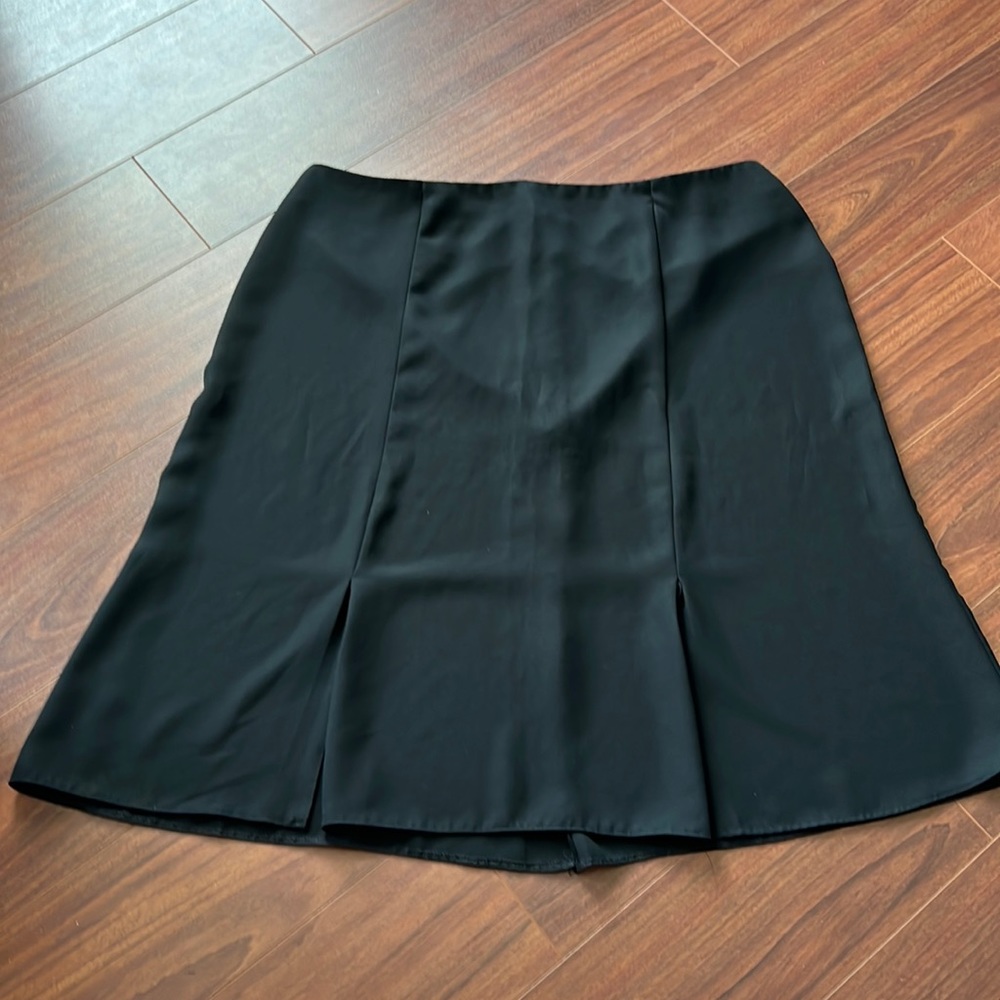 Midi black skirt